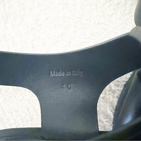 The Row $1050 Fisherman Sandals in Black Leather Covered Buckle Strap Size 40/10 - Picture 13 of 16